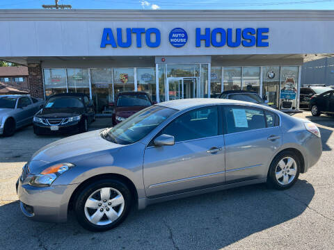 2007 Nissan Altima for sale at Auto House Motors - Downers Grove in Downers Grove IL