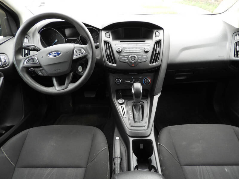 2017 Ford Focus SE