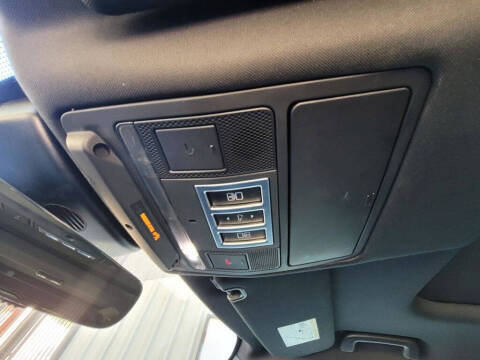 2020 Land Rover Discovery SE