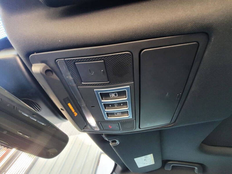 2020 Land Rover Discovery SE