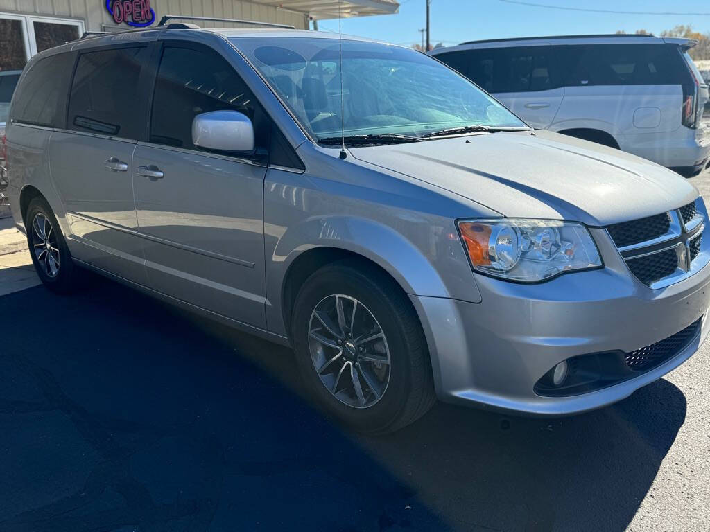 2017 Dodge Grand Caravan for sale at Legit Motors in Elkhart, IN