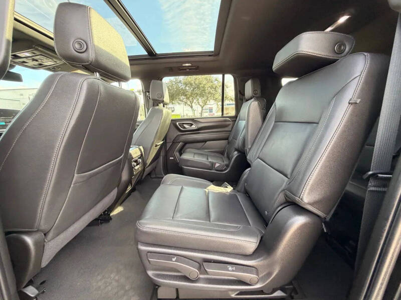 2024 Chevrolet Suburban LT