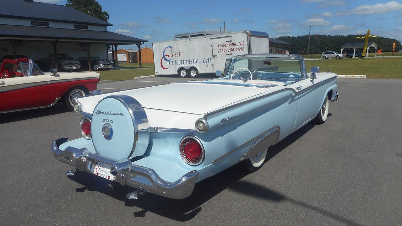 1959 Ford SKYLINER 15
