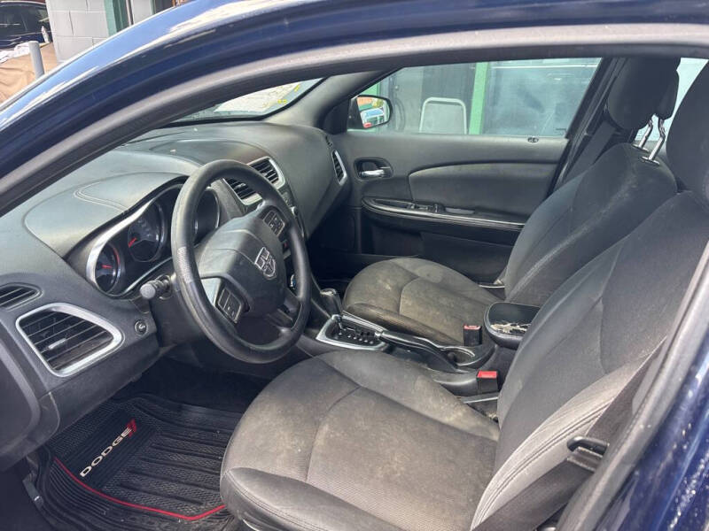 2014 Dodge Avenger SE