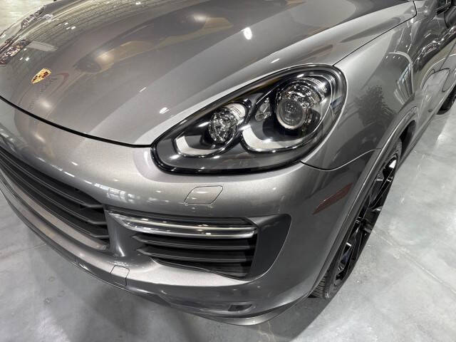 2017 Porsche Cayenne GTS