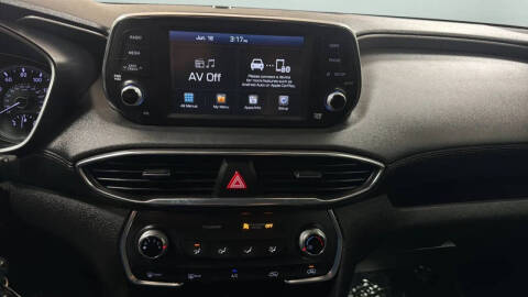2020 Hyundai Santa Fe SE