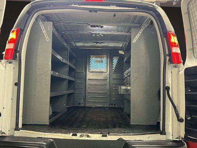 2023 Chevrolet Express 2500