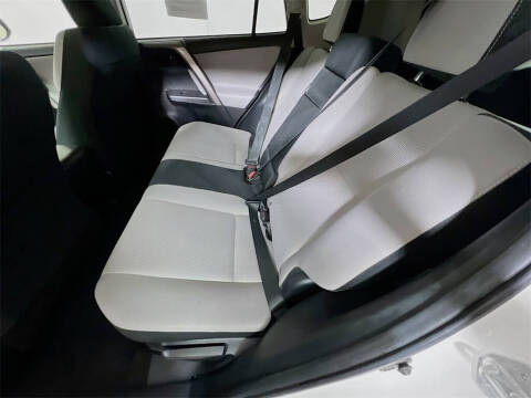 2018 Toyota RAV4 Hybrid LE Plus