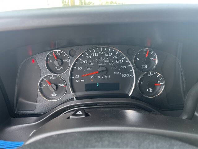 2025 Chevrolet Express 2500