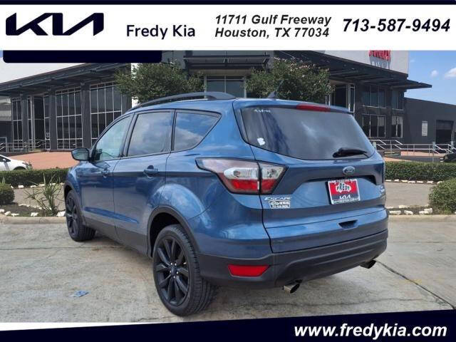 Used 2018 Ford Escape SE with VIN 1FMCU0GD3JUB96922 for sale in Houston, TX