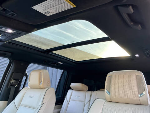 2022 Cadillac Escalade ESV Premium Luxury