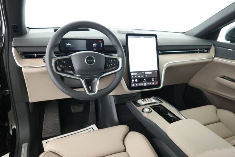 2025 Volvo EX90 Twin Plus 6P