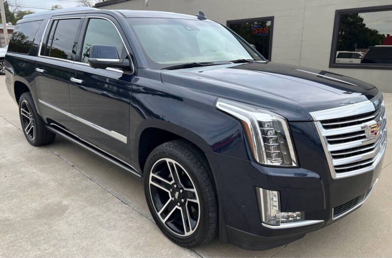 2017 Cadillac Escalade ESV Platinum