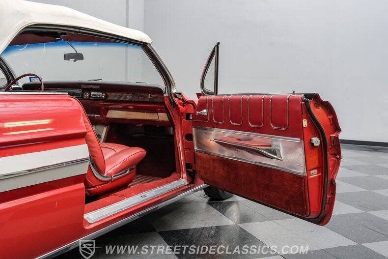 1961 Oldsmobile Starfire