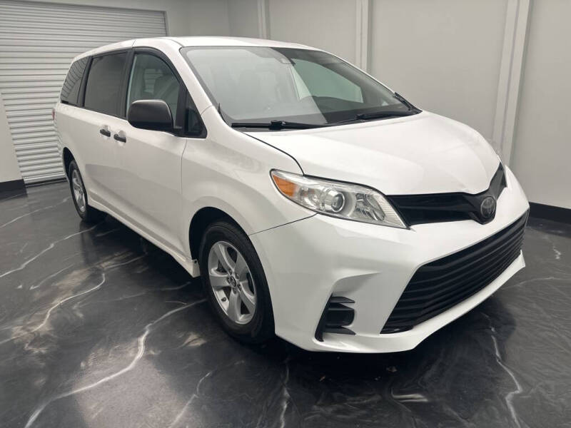 2019 Toyota Sienna L 7-Passenger