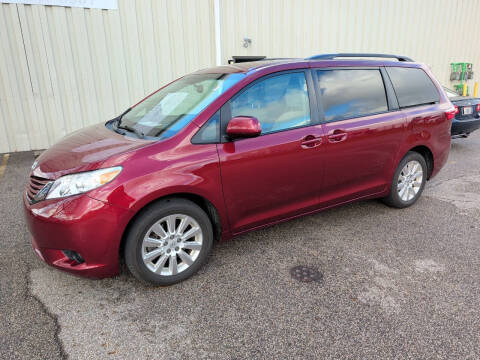2015 Toyota Sienna LE 7-Passenger