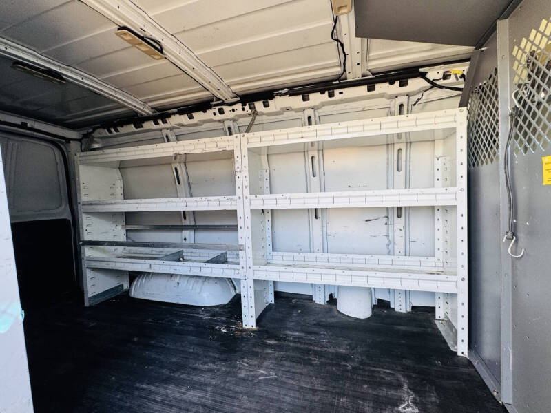 2017 Chevrolet Express 2500