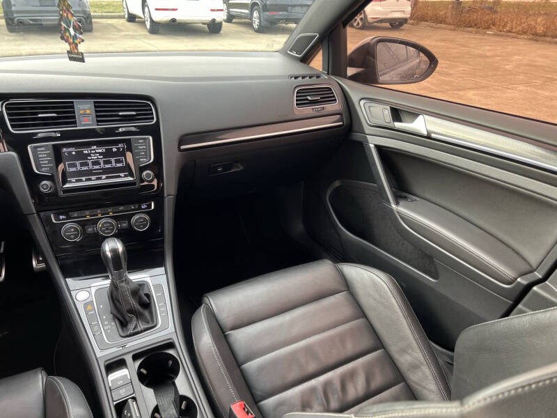 2015 Volkswagen Golf R 4Motion