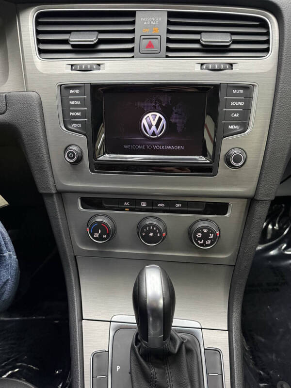 2015 Volkswagen Golf