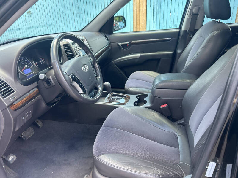 2011 Hyundai Santa Fe SE