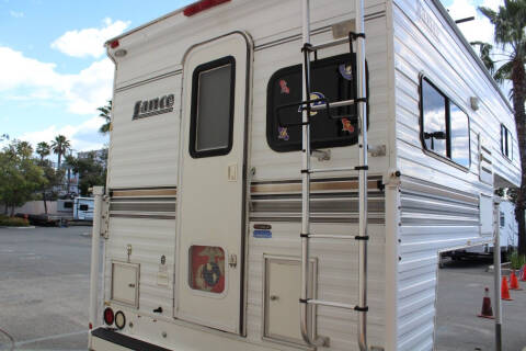 2004 Lance Lancelite 845