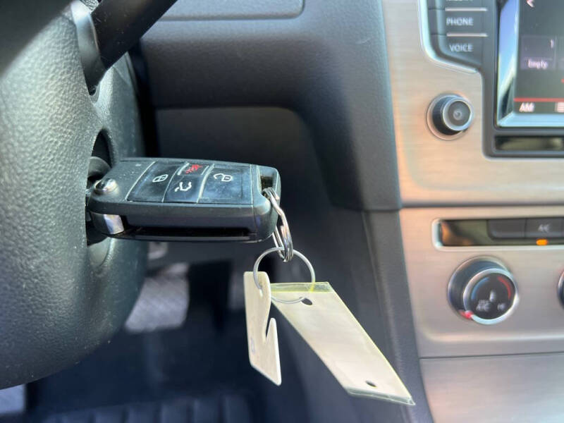 2015 Volkswagen Golf TSI S