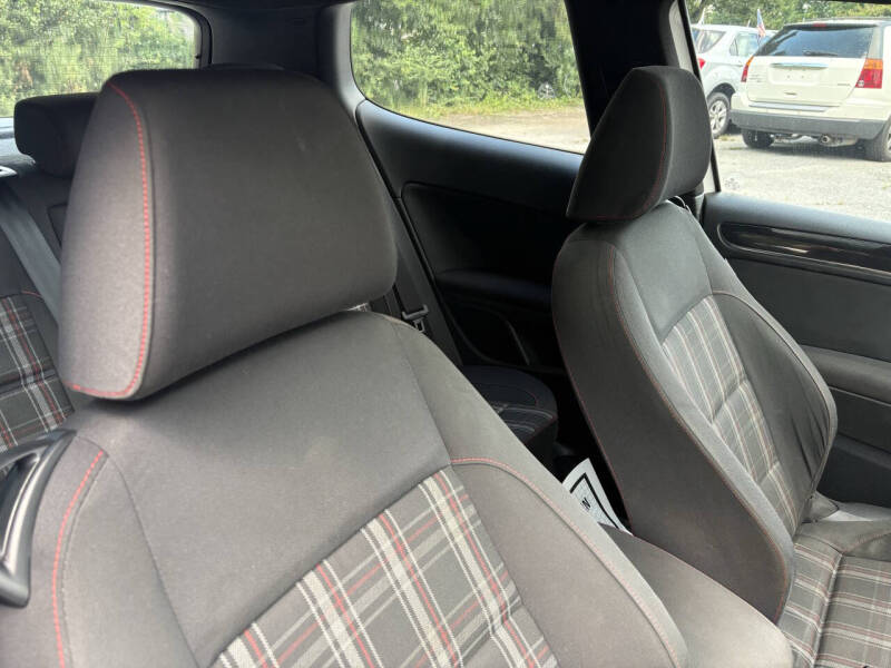 2012 Volkswagen GTI Base PZEV