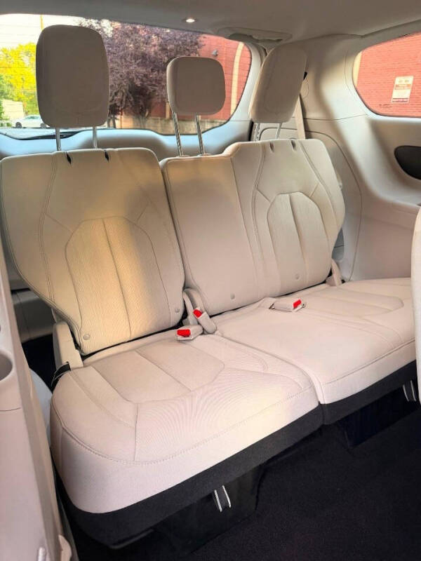 2017 Chrysler Pacifica Touring