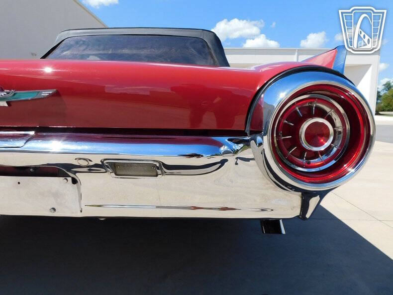 1963 Ford Thunderbird