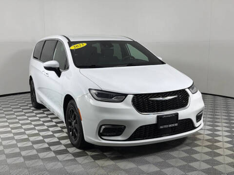 2023 Chrysler Pacifica Touring