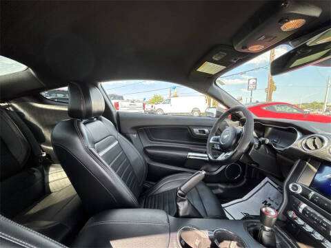 2022 Ford Mustang Mach 1