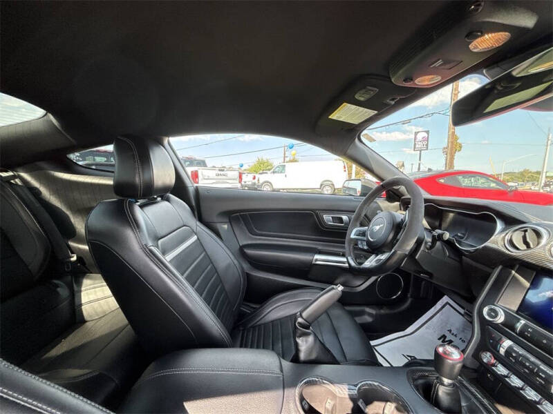 2022 Ford Mustang Mach 1