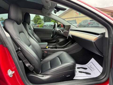 2019 Tesla Model 3 Mid Range