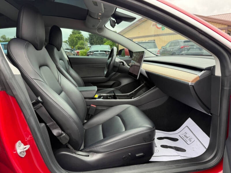 2019 Tesla Model 3 Mid Range