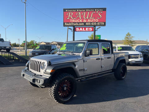 2020 Jeep Gladiator for sale at RAUL'S TRUCK & AUTO SALES, INC in Oklahoma City OK
