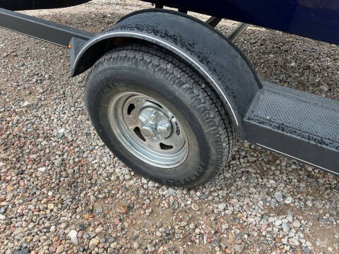 2022 Tracker PRO GLIDE