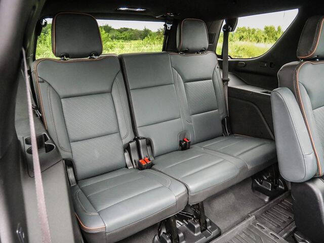 2025 GMC Yukon AT4