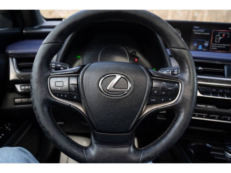 2020 Lexus UX 250h