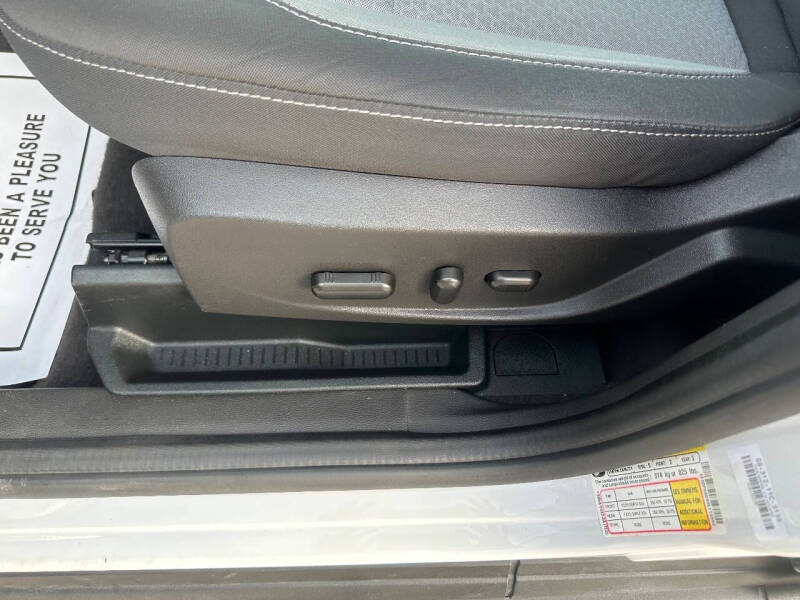 2017 Ford C-MAX Hybrid SE