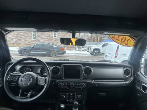 2022 Jeep Gladiator Willys