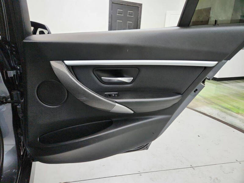 2018 BMW 3 Series 330i