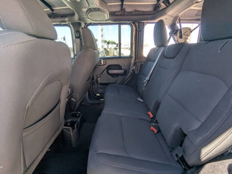 2018 Jeep Wrangler Unlimited Sport