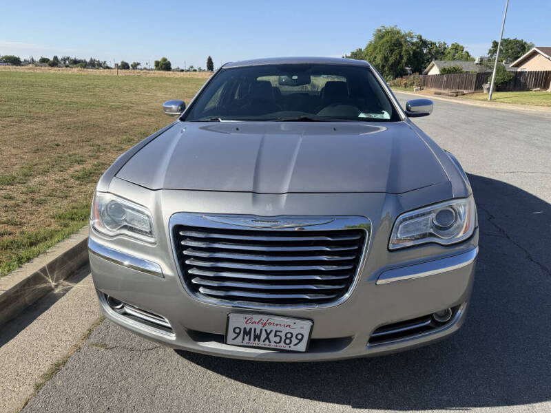 2014 Chrysler 300 C