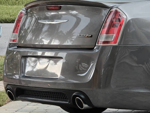 2012 Chrysler 300 SRT8