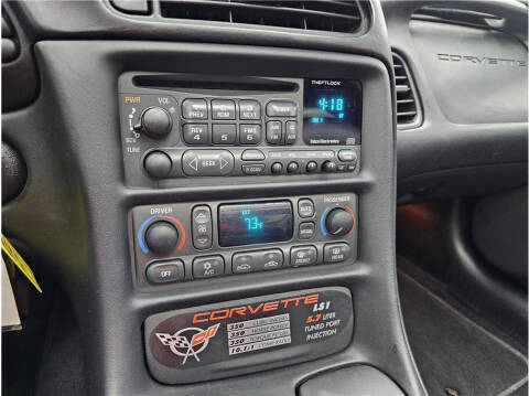 2004 Chevrolet Corvette