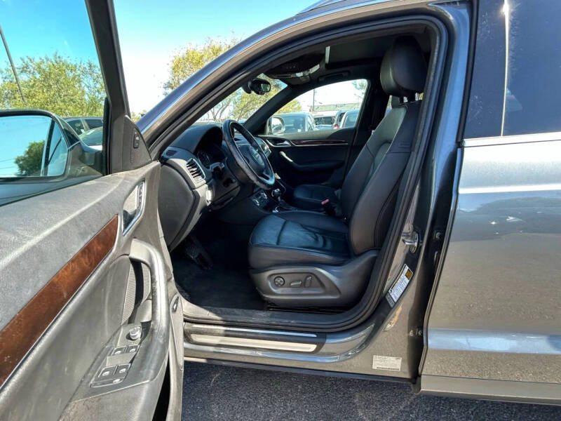 2015 Audi Q3 2.0T quattro Prestige