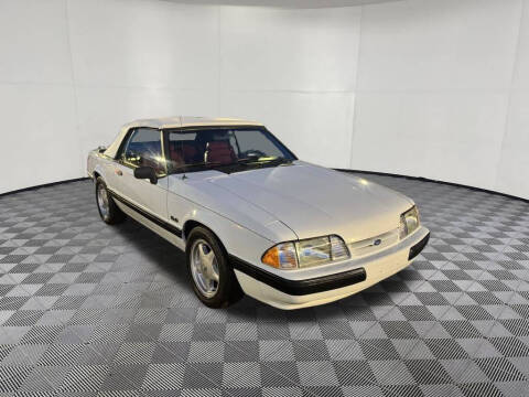 1990 Ford Mustang