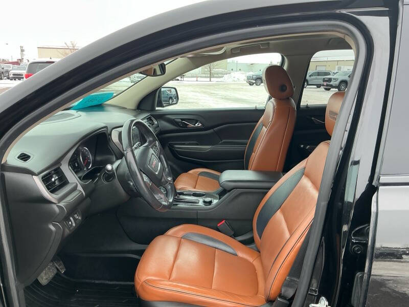 2017 GMC Acadia SLT-1