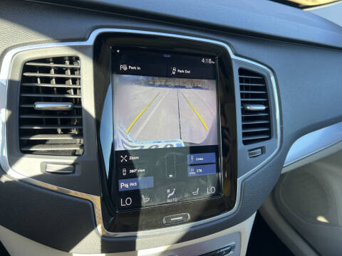 2018 Volvo XC90 T6 Momentum