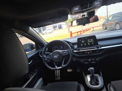 2021 Kia Forte GT Line